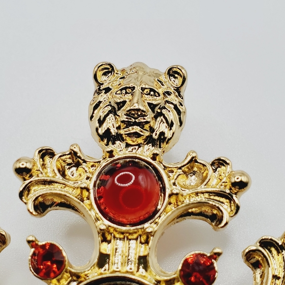 Maltese cross brooch lion red jelly belly cabachon gold pendant necklace - Picture 6 of 7